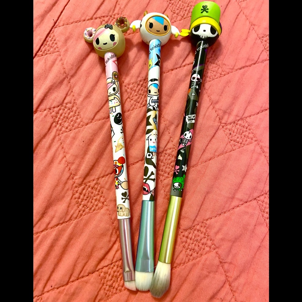 💗☠️ TokiDoki Limited Edition Makeup Brush Set ☠️💗
